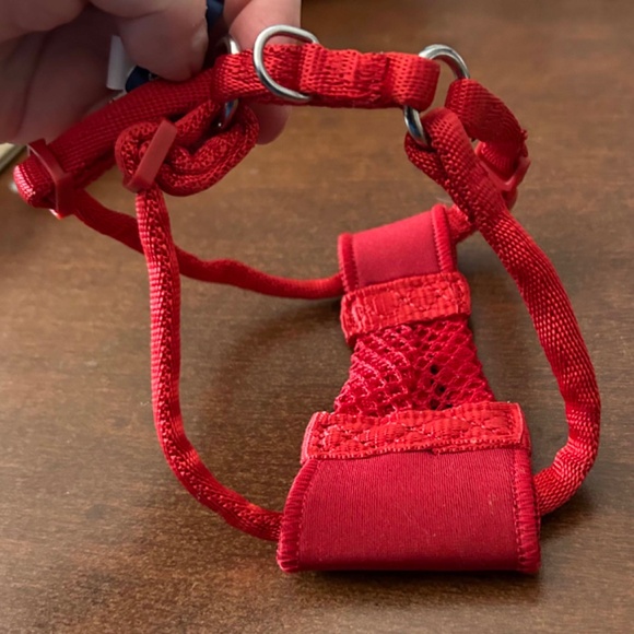 PET HARNESS, SPORN NON-PULL, MESH POLYESTER, TOP RATED, RED, METAL HARDWARE, - Picture 2 of 2